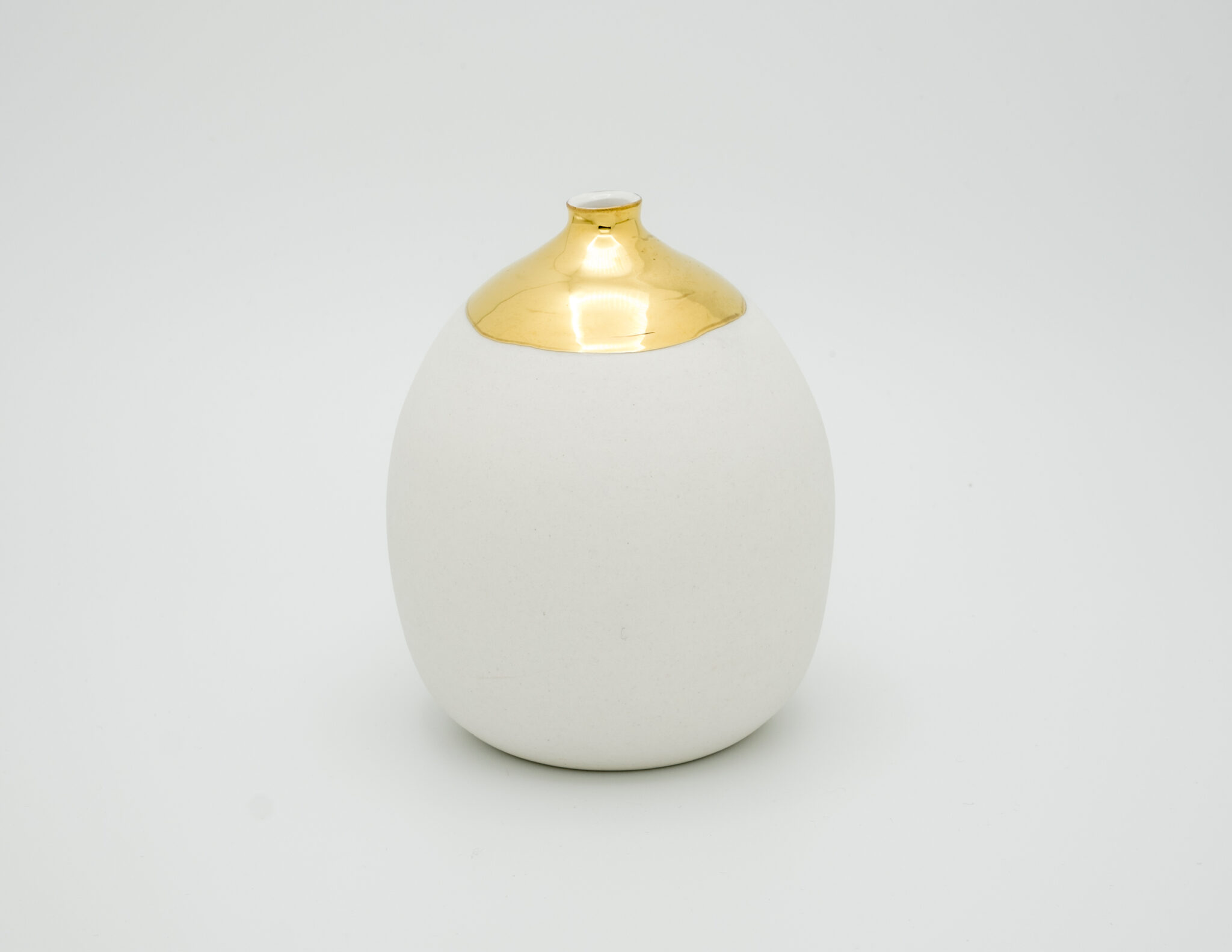 handmade porcelain one flower vase gold